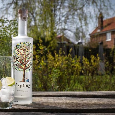 The Weeping Willow Bury St. Edmunds Екстер'єр фото